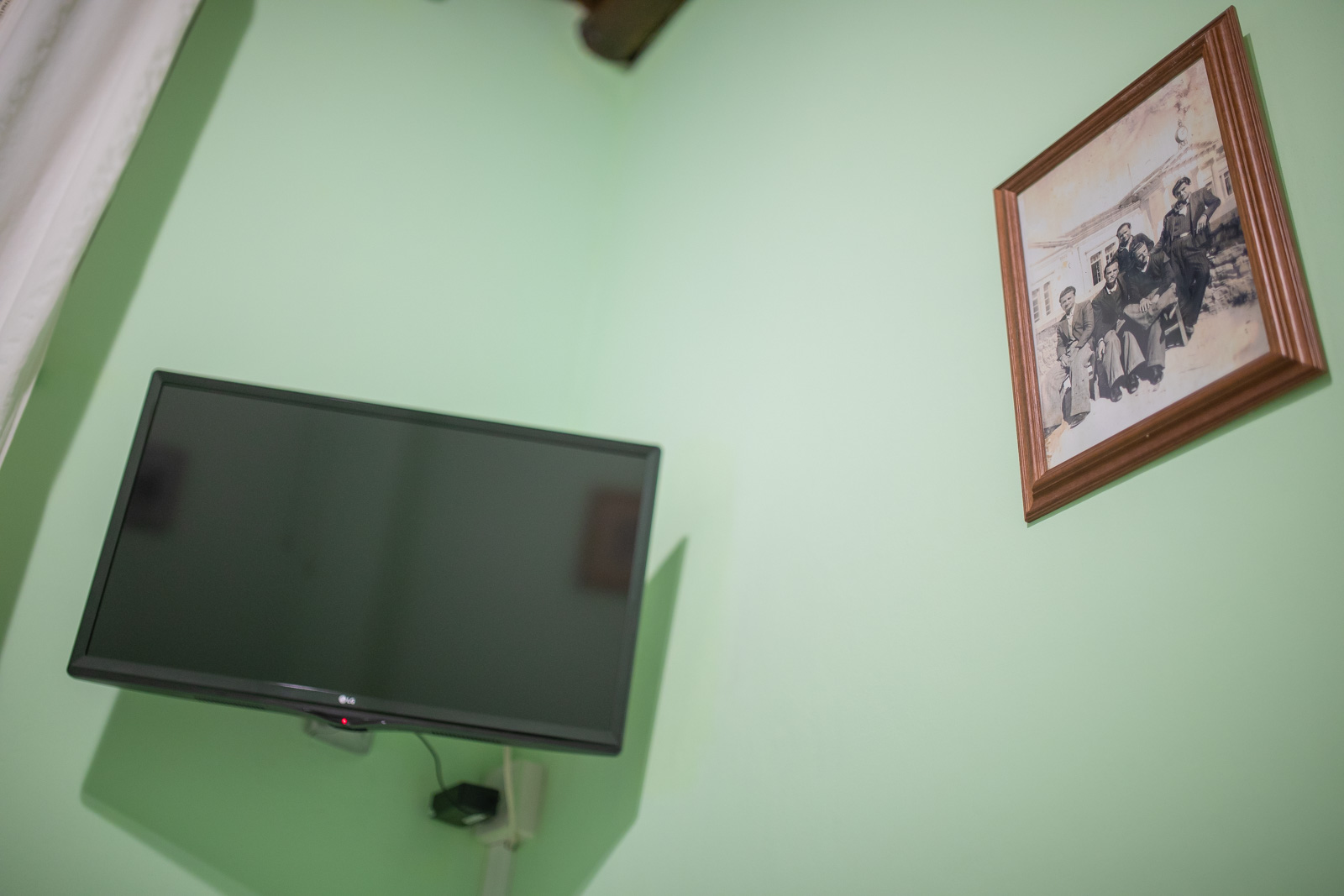 One-Bedroom Apartment - Ground Floor thumbnail 7